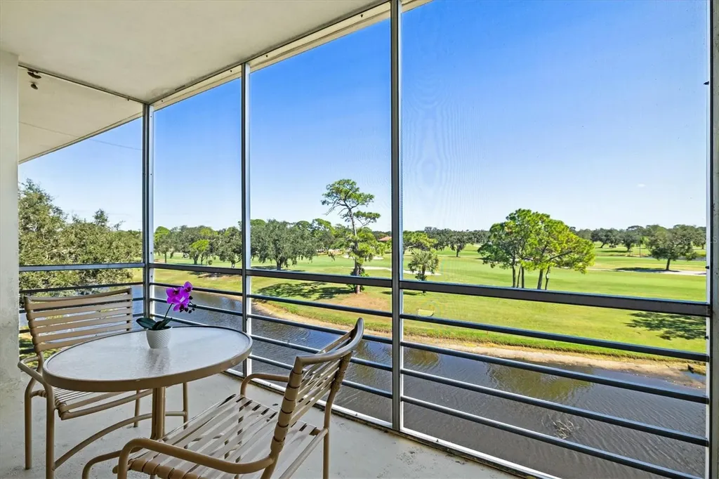 7461 W Country Club Drive N Sarasota FL 34243