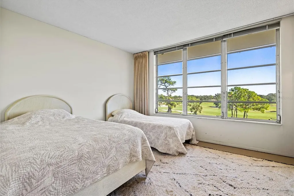 7461 W Country Club Drive N Sarasota FL 34243