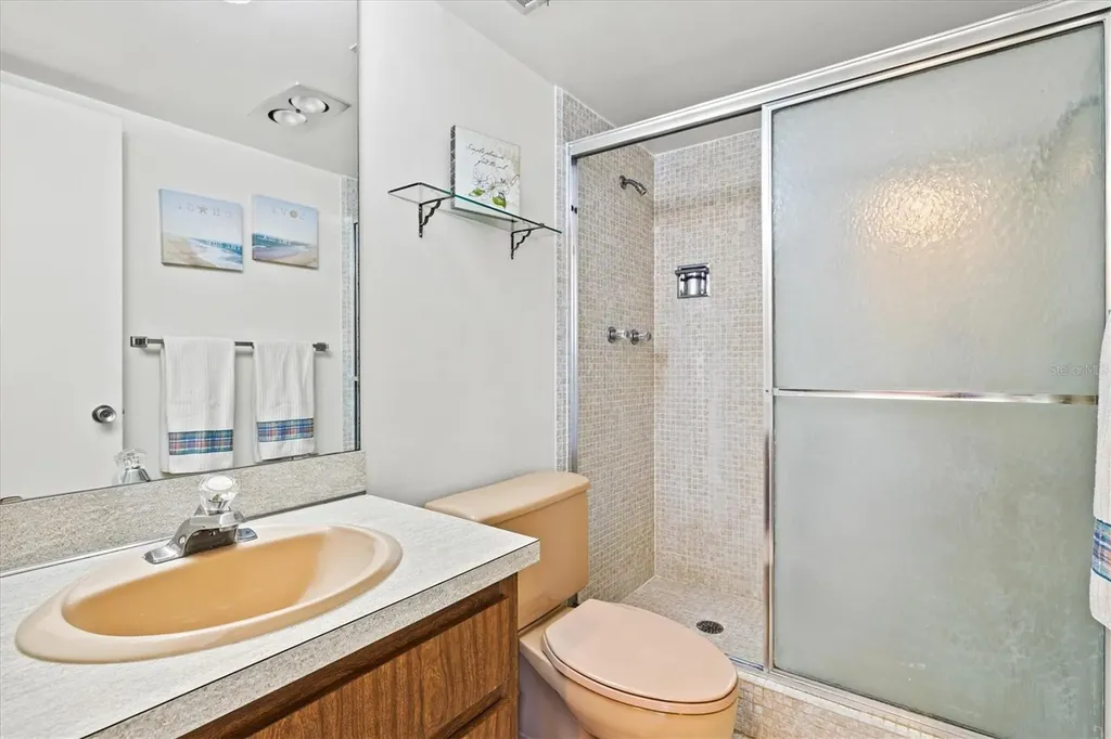 7461 W Country Club Drive N Sarasota FL 34243