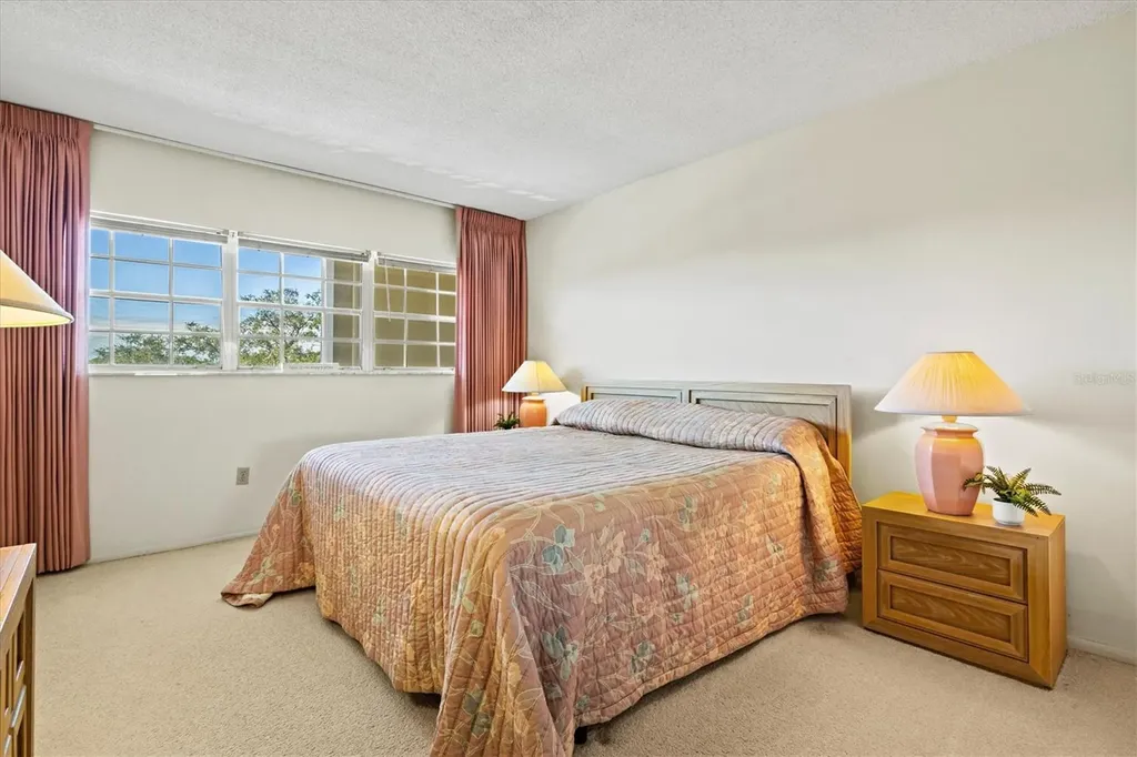 7461 W Country Club Drive N Sarasota FL 34243