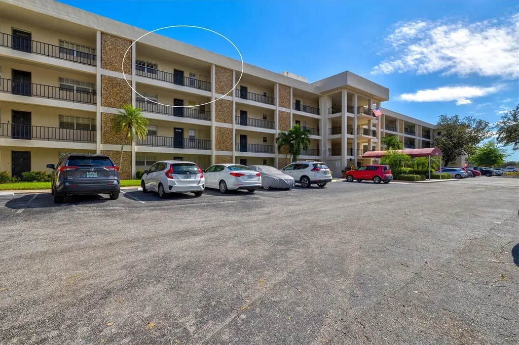 7461 W Country Club Drive N Sarasota FL 34243