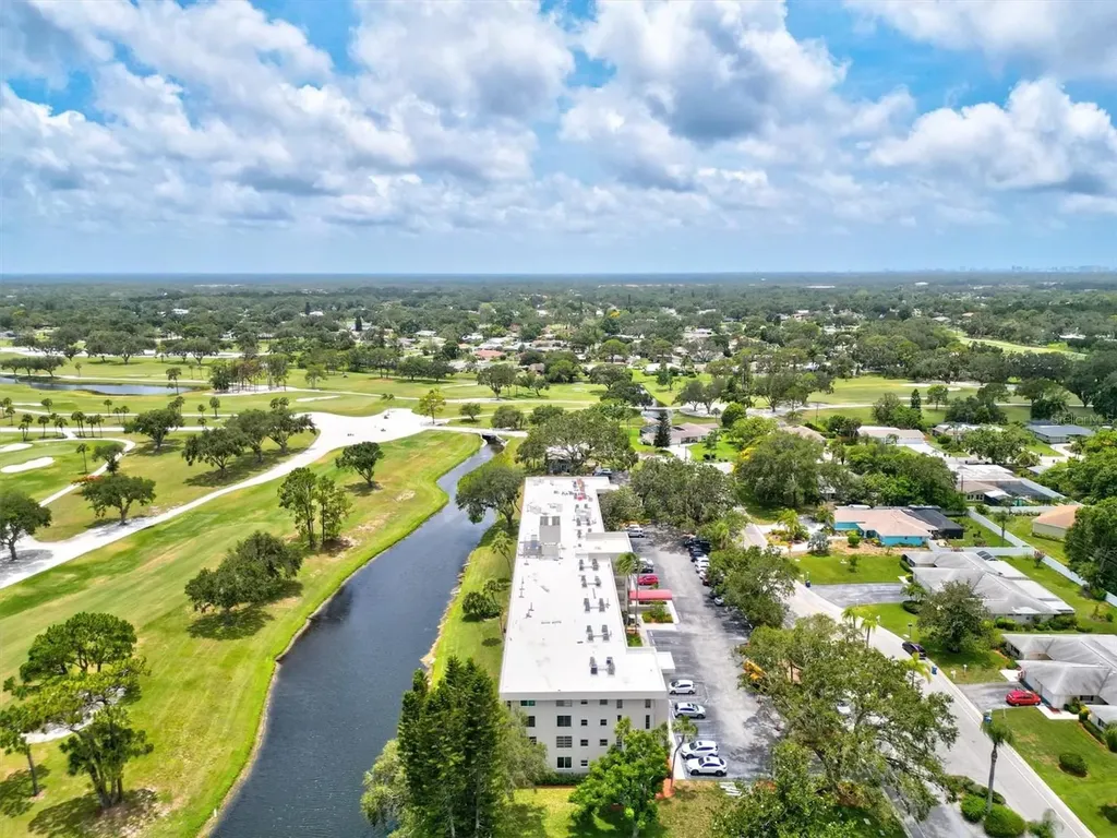 7461 W Country Club Drive N Sarasota FL 34243