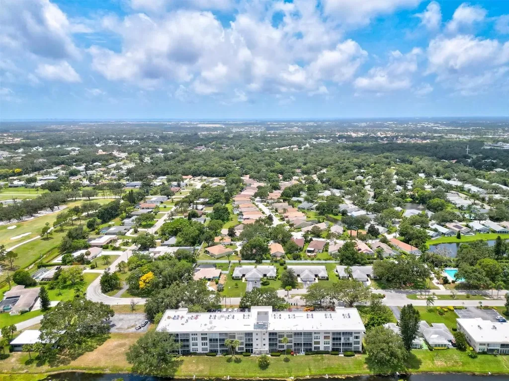 7461 W Country Club Drive N Sarasota FL 34243