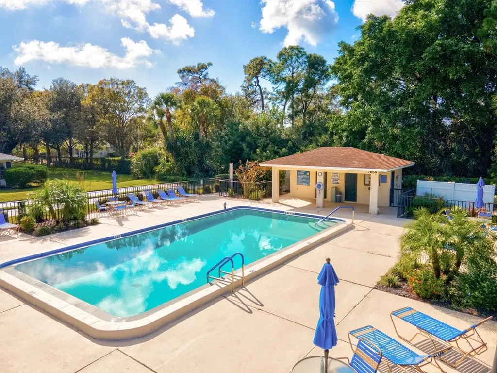 7461 W Country Club Drive N Sarasota FL 34243