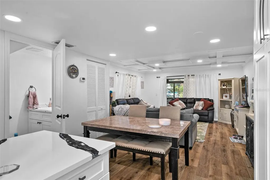 7223 Cloister Drive Sarasota FL 34231