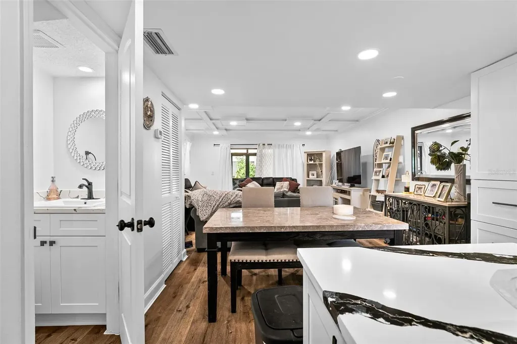 7223 Cloister Drive Sarasota FL 34231