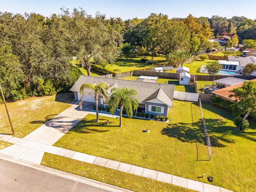 34220 Black Bass Circle Fruitland Park FL 34731