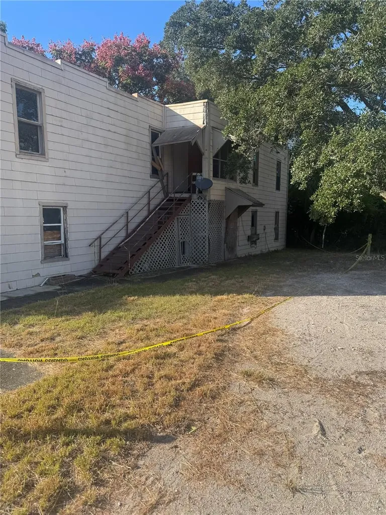 425 Kissimmee Avenue Lake Wales FL 33853