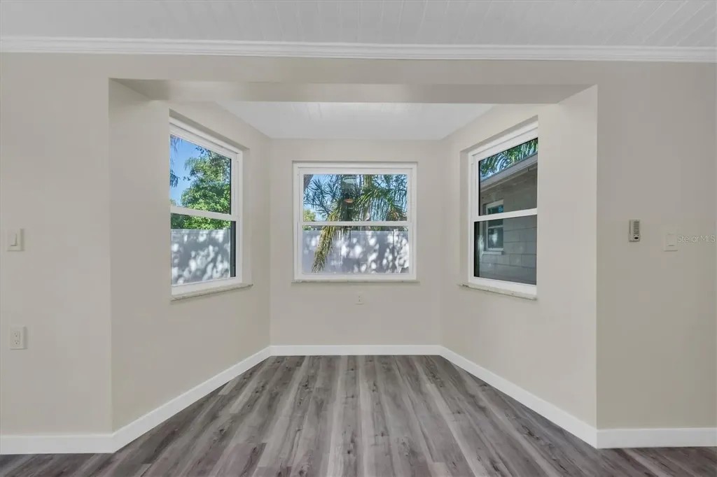 5630 Denver Street NE St Petersburg FL 33703