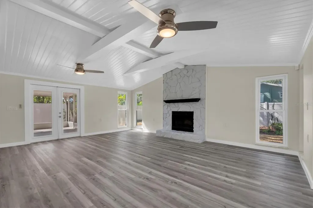 5630 Denver Street NE St Petersburg FL 33703