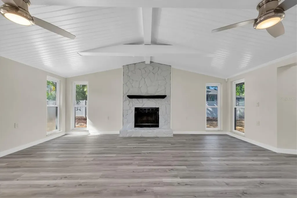 5630 Denver Street NE St Petersburg FL 33703