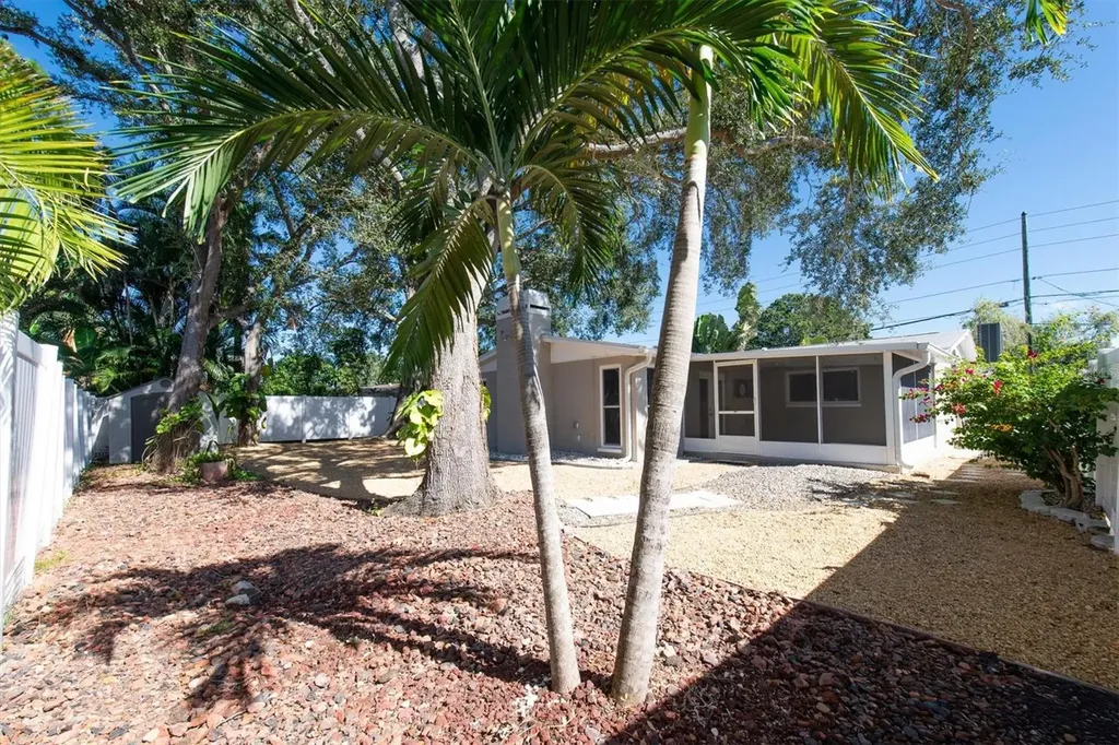 5630 Denver Street NE St Petersburg FL 33703