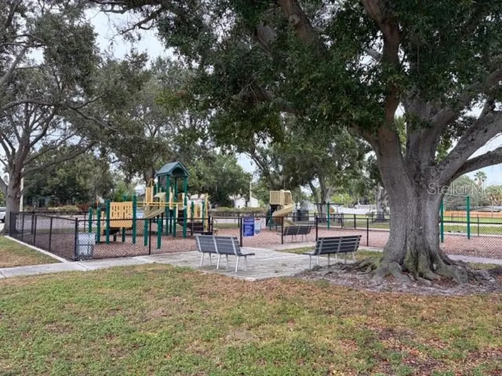 5630 Denver Street NE St Petersburg FL 33703