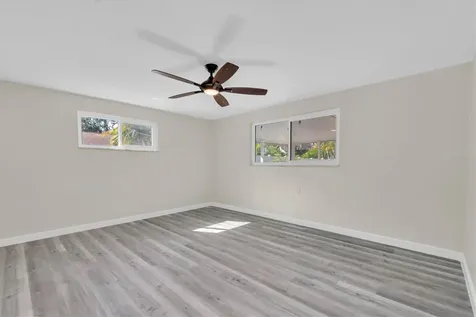 5630 Denver Street NE St Petersburg FL 33703