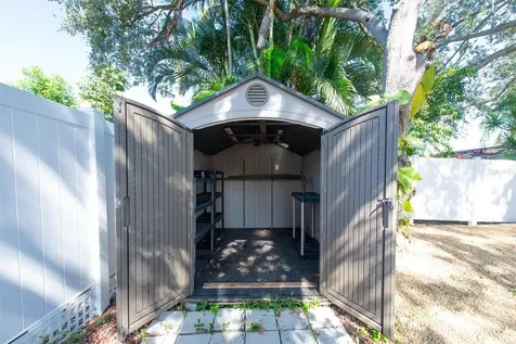 5630 Denver Street NE St Petersburg FL 33703