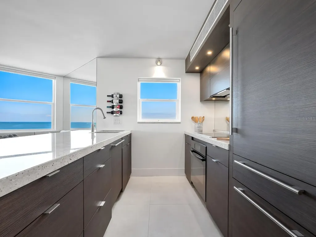 1770 Benjamin Franklin Drive Sarasota FL 34236