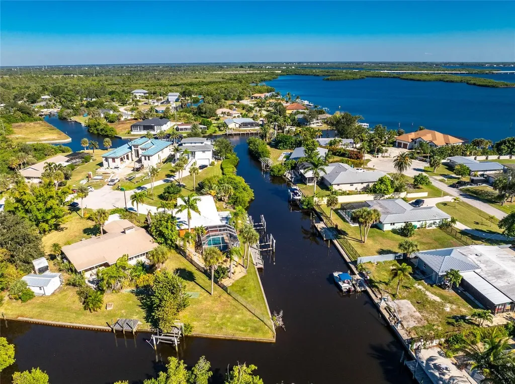 180 Purdy Drive Punta Gorda FL 33980