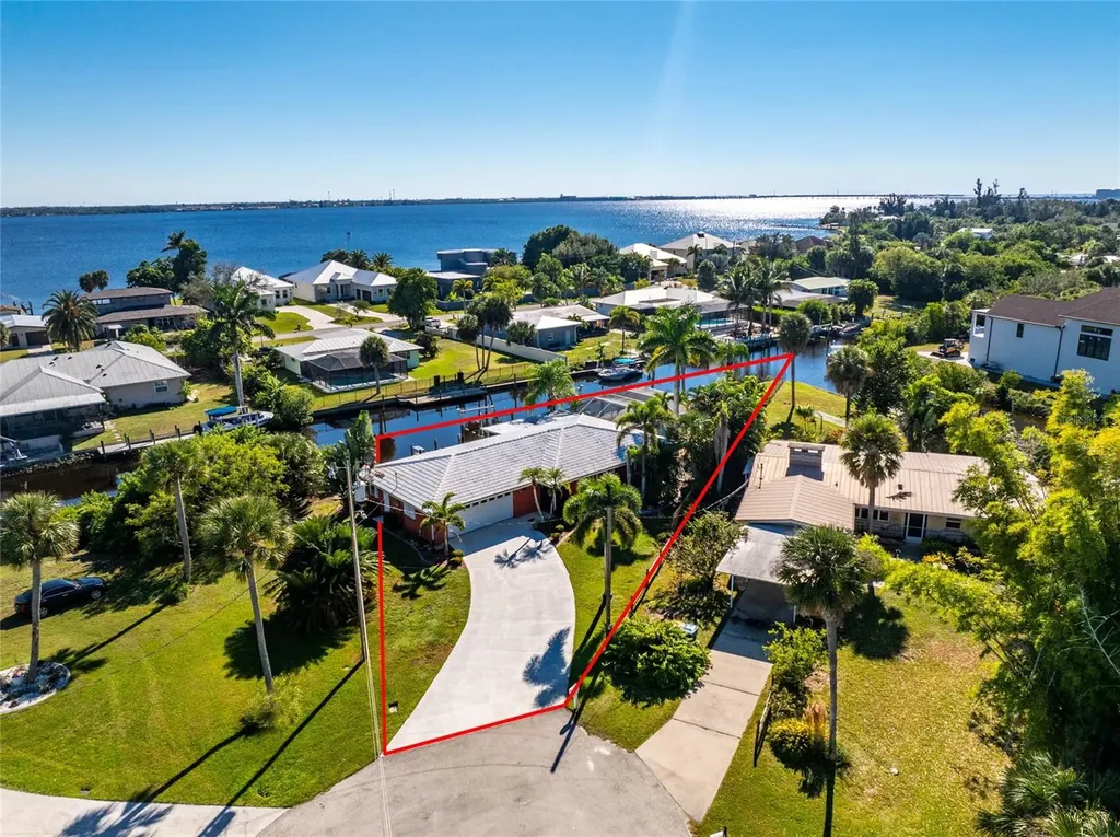 180 Purdy Drive Punta Gorda FL 33980