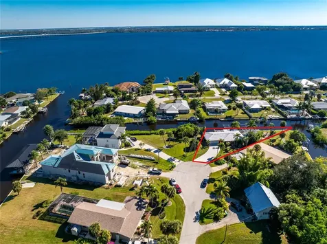 180 Purdy Drive Punta Gorda FL 33980