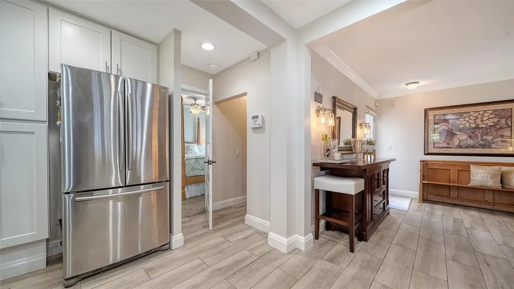 3530 Flores Avenue Sarasota FL 34239