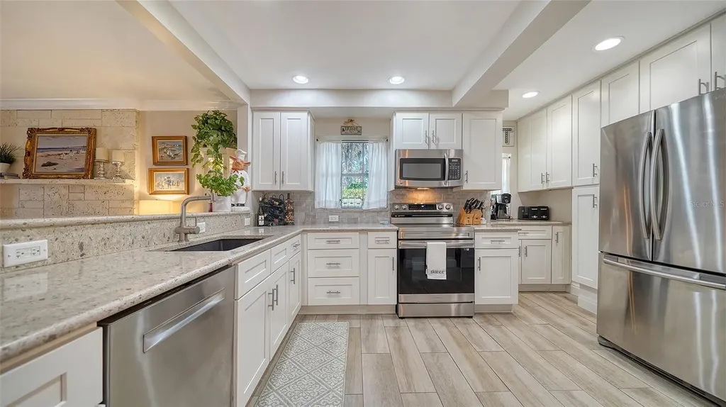 3530 Flores Avenue Sarasota FL 34239