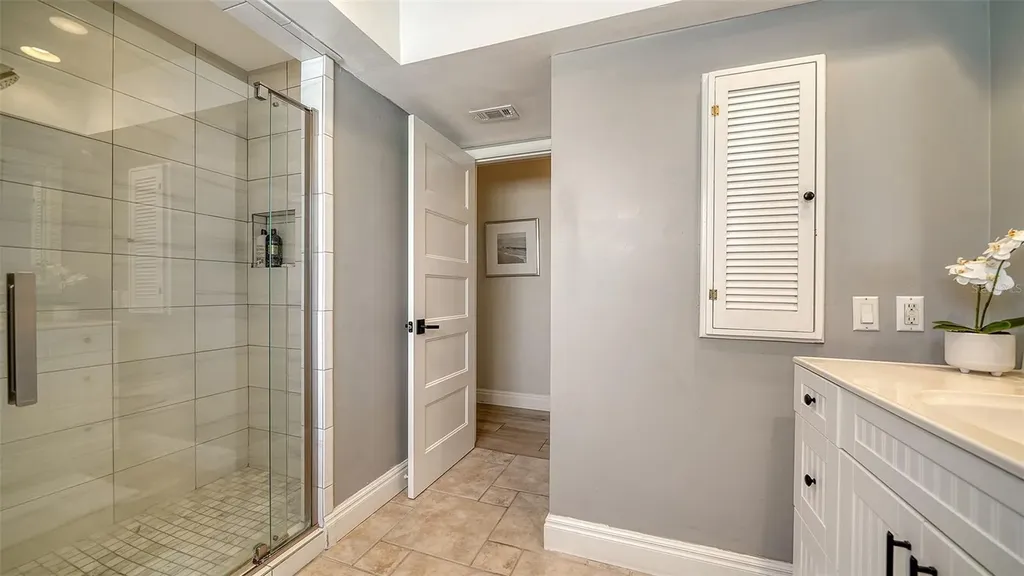3530 Flores Avenue Sarasota FL 34239