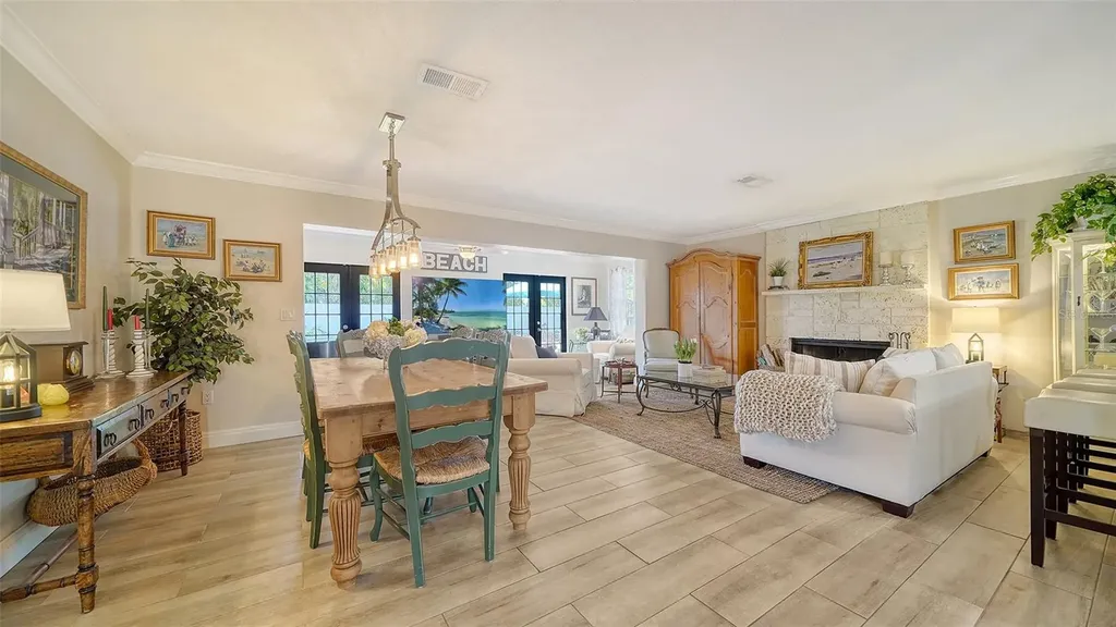 3530 Flores Avenue Sarasota FL 34239