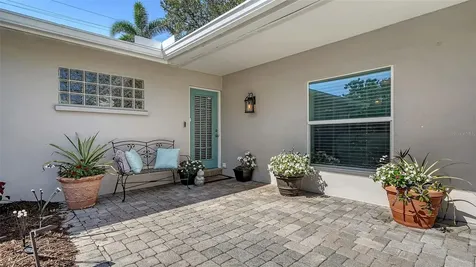 3530 Flores Avenue Sarasota FL 34239