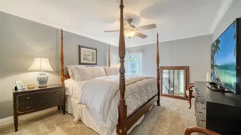 3530 Flores Avenue Sarasota FL 34239