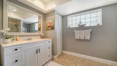 3530 Flores Avenue Sarasota FL 34239