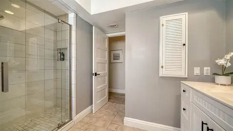 3530 Flores Avenue Sarasota FL 34239
