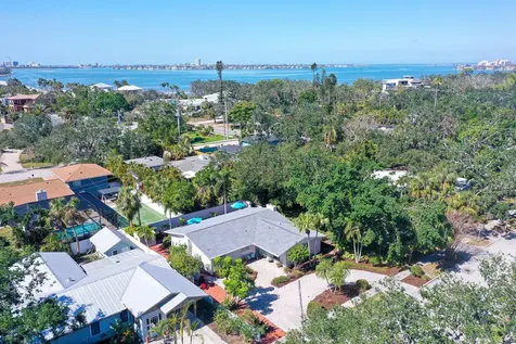 3530 Flores Avenue Sarasota FL 34239