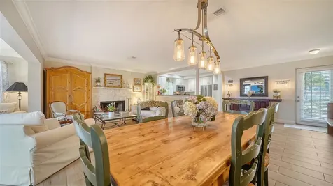 3530 Flores Avenue Sarasota FL 34239