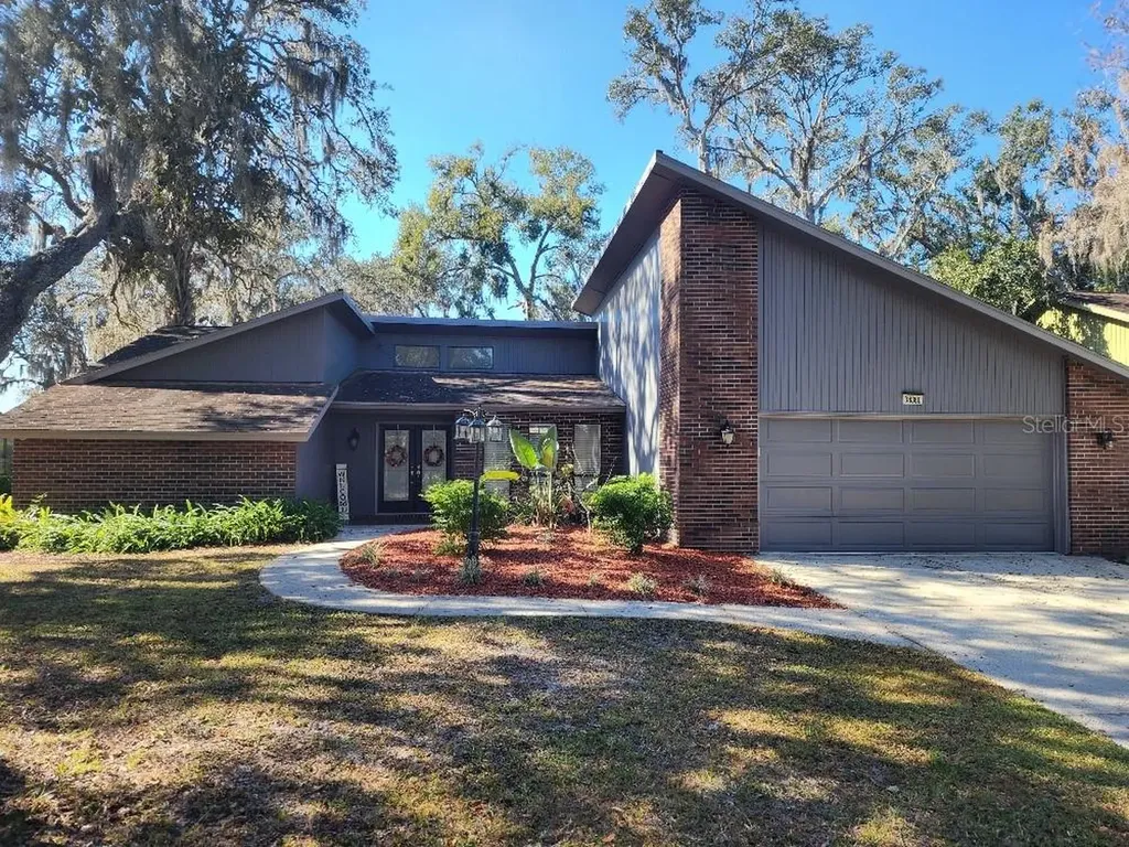 34386 Whispering Oaks Boulevard Dade City FL 33523