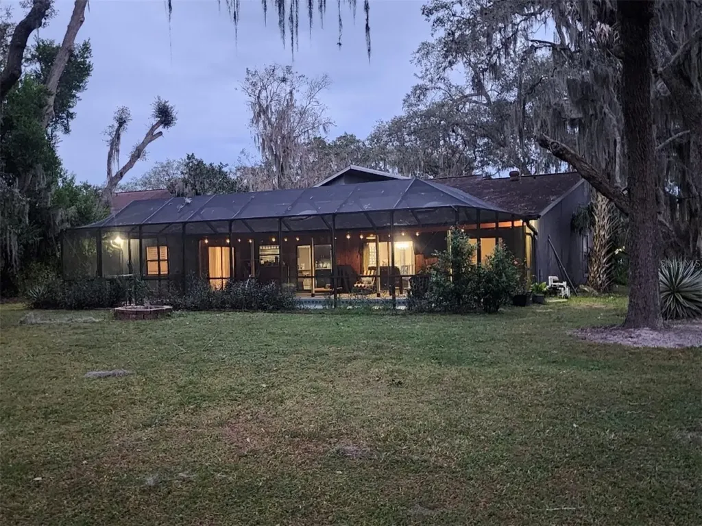 34386 Whispering Oaks Boulevard Dade City FL 33523