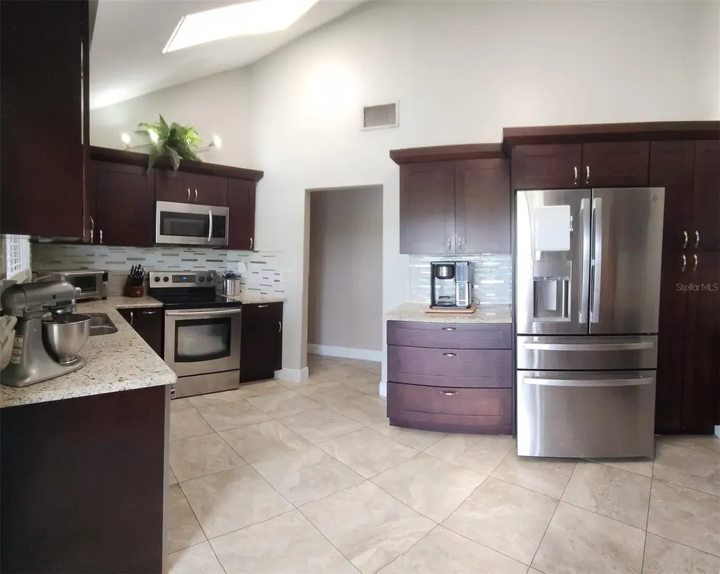34386 Whispering Oaks Boulevard Dade City FL 33523