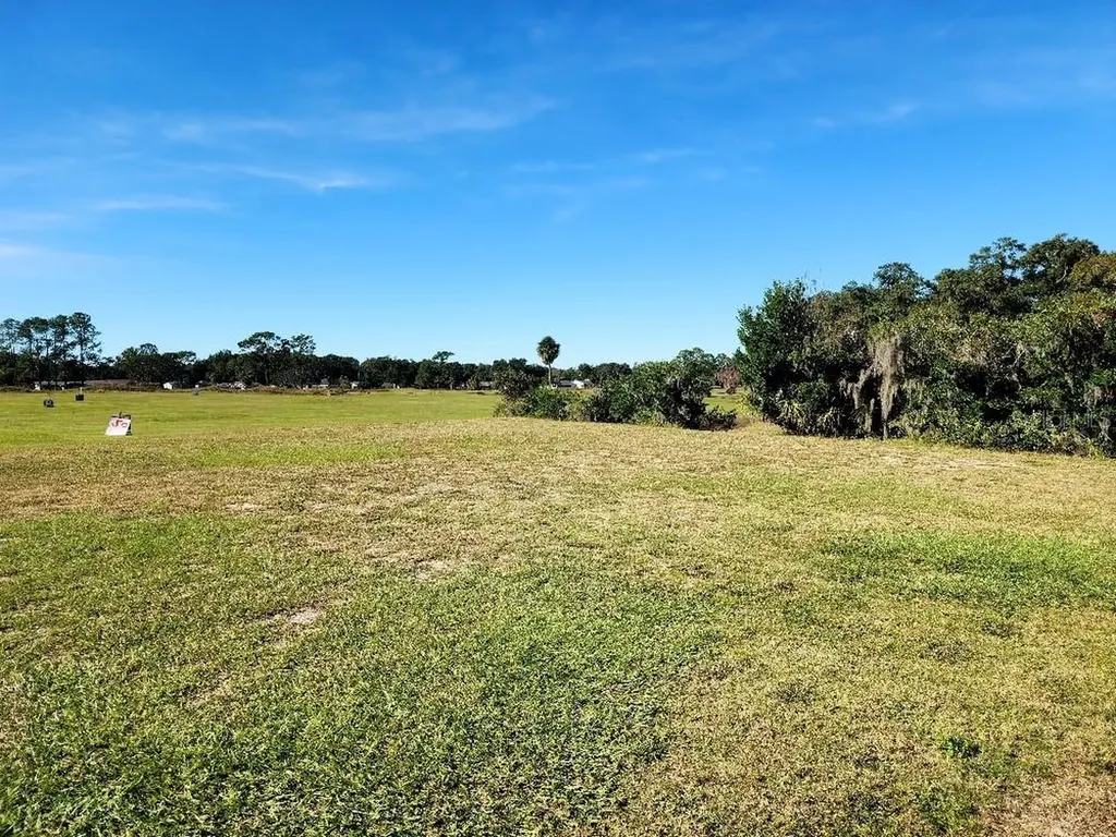 34386 Whispering Oaks Boulevard Dade City FL 33523