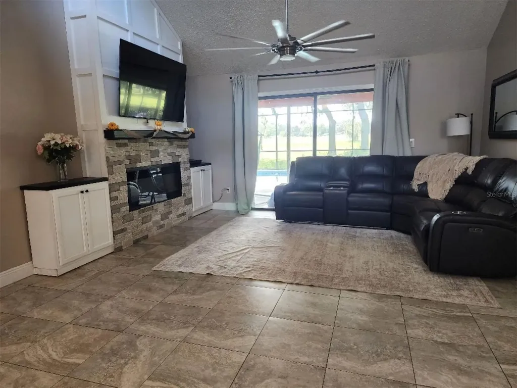 34386 Whispering Oaks Boulevard Dade City FL 33523