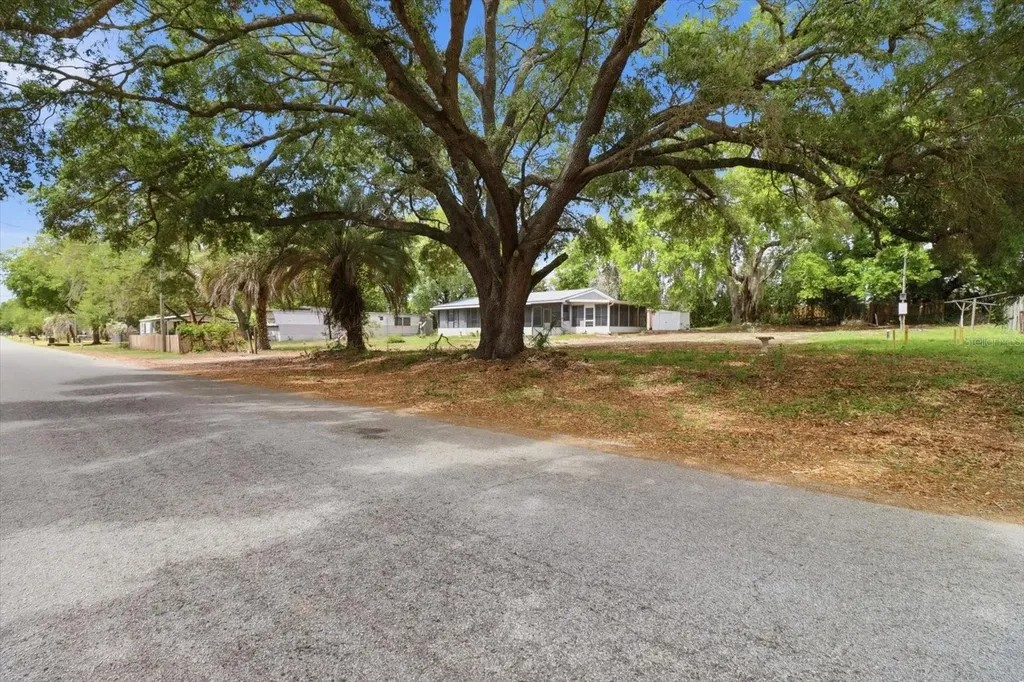 9447 SE 140th Place Summerfield FL 34491