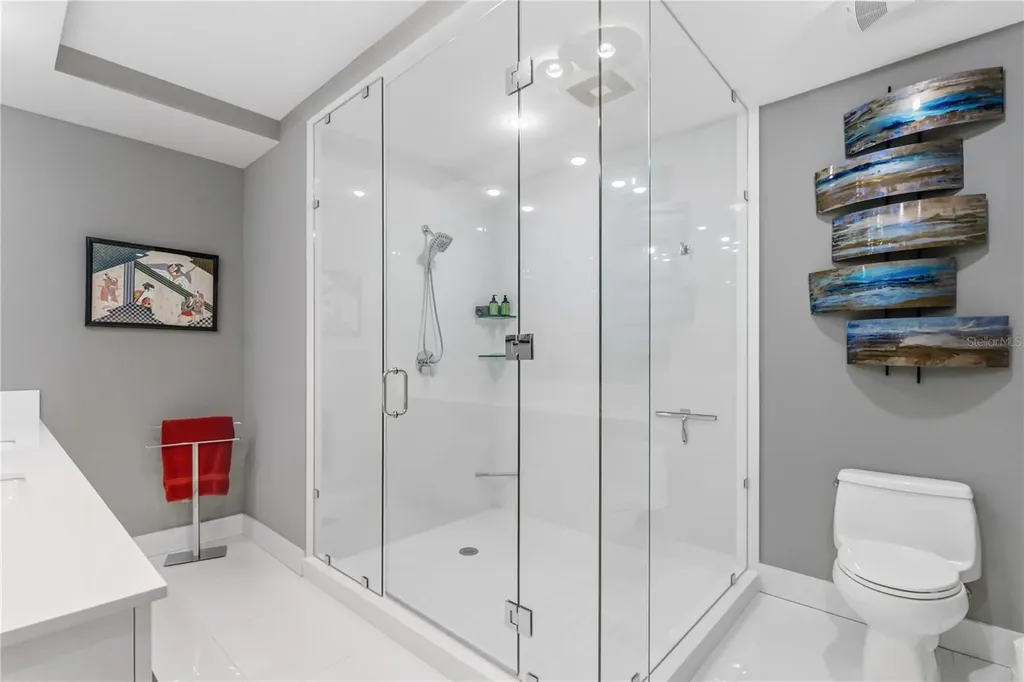 111 S Pineapple Avenue Sarasota FL 34236