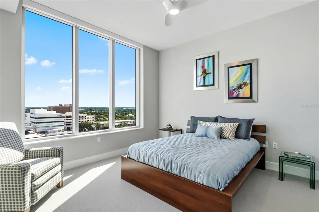 111 S Pineapple Avenue Sarasota FL 34236