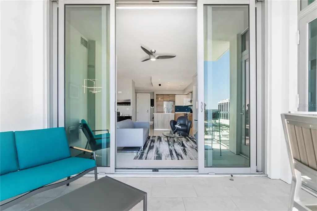 111 S Pineapple Avenue Sarasota FL 34236