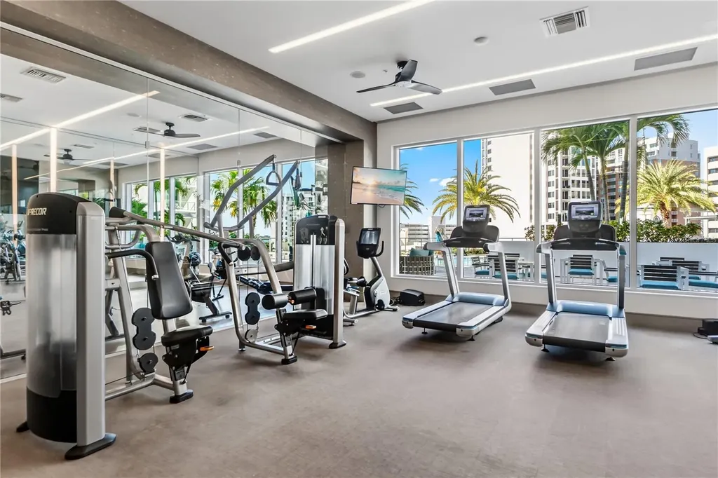 111 S Pineapple Avenue Sarasota FL 34236