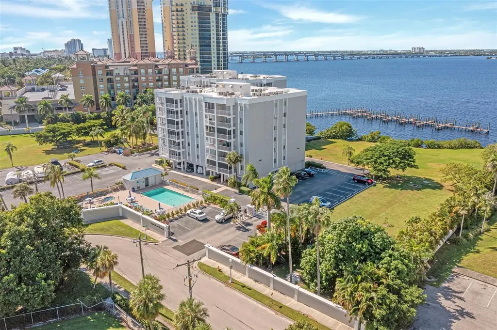 2875 Palm Beach Boulevard Fort Myers FL 33916