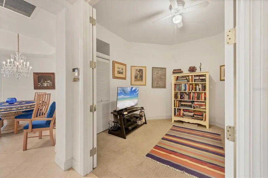 340 S Palm Avenue Sarasota FL 34236