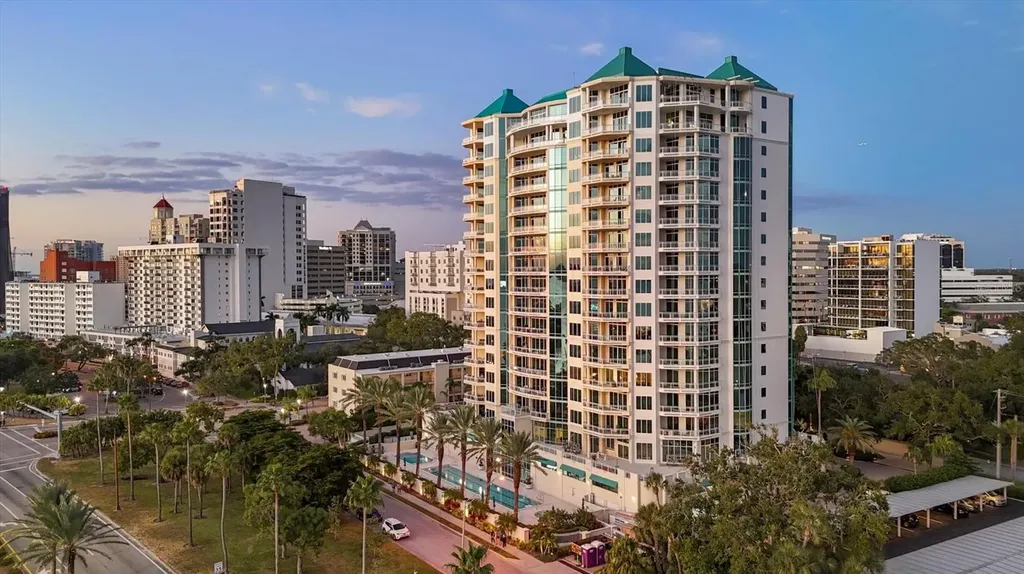 340 S Palm Avenue Sarasota FL 34236