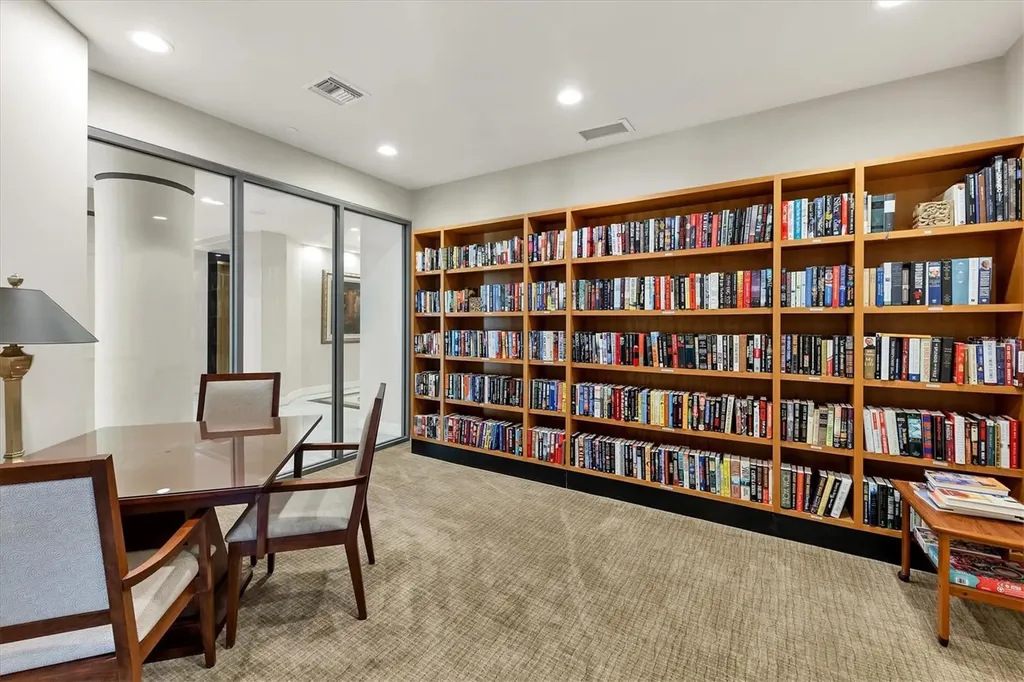 340 S Palm Avenue Sarasota FL 34236