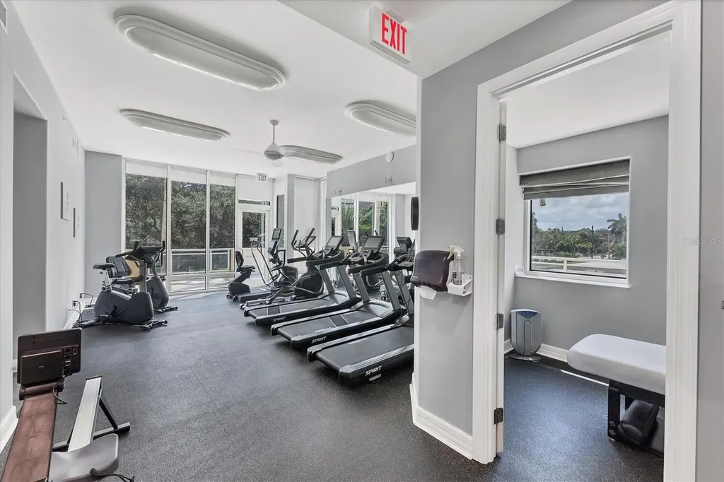 340 S Palm Avenue Sarasota FL 34236