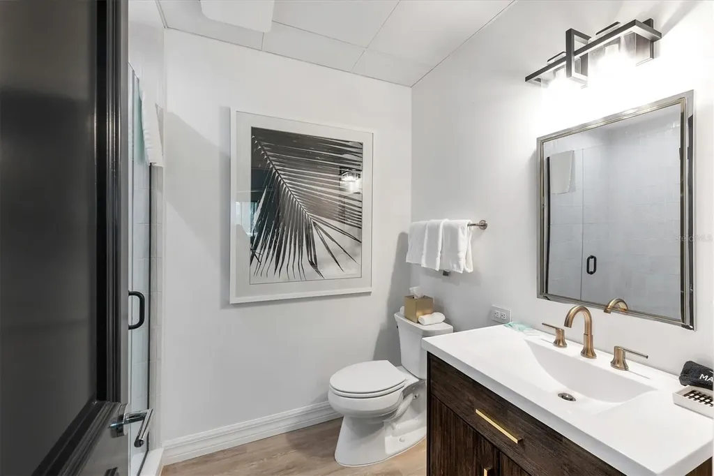 340 S Palm Avenue Sarasota FL 34236