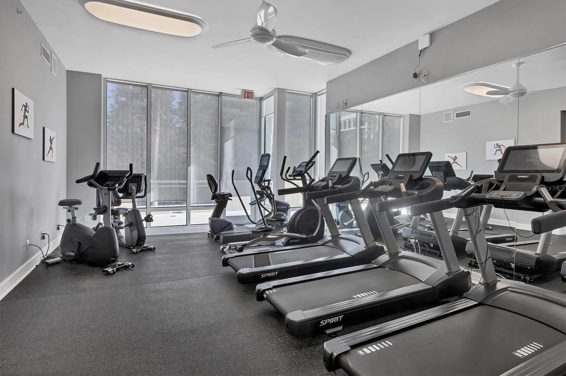 340 S Palm Avenue Sarasota FL 34236